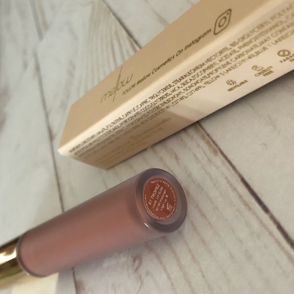 Mellow | Lip Gloss in shade St Tropez - Picture 5 of 6